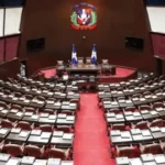 Zoé Saldaña recibe Orden Heráldica de Cristóbal Colón otorgada por el presidente Luis Abinader