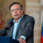 Gobierno devela monumento a Peña Gómez y oficializa su nombre en la avenida Ecológica tras disputa